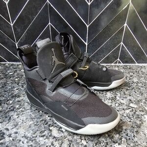 Jordan XXXIII Blackout